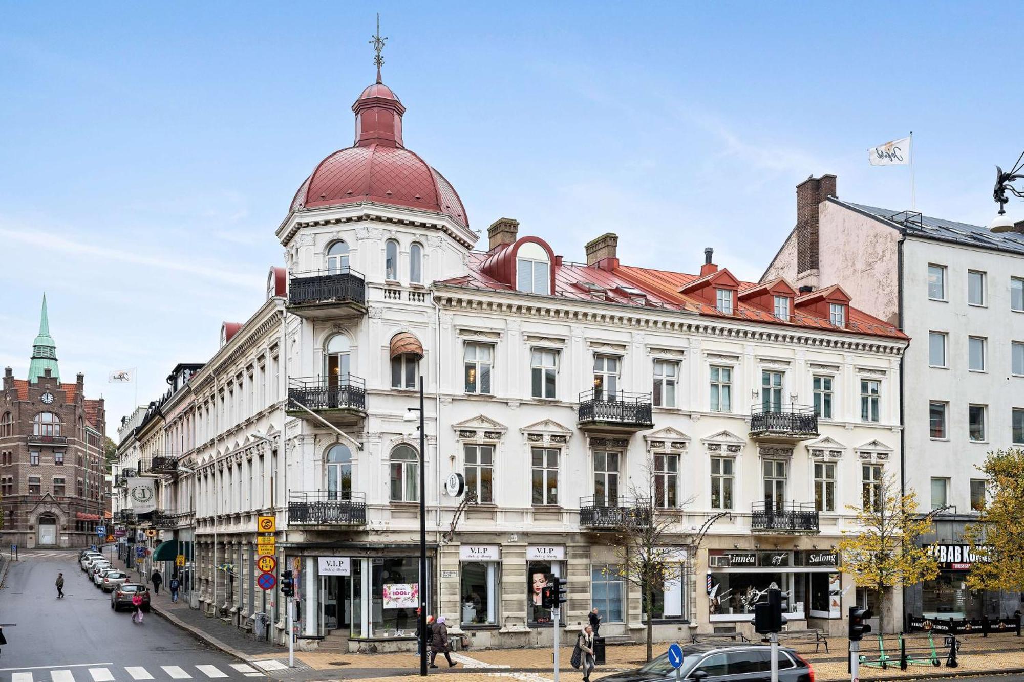 Linnea Hotel